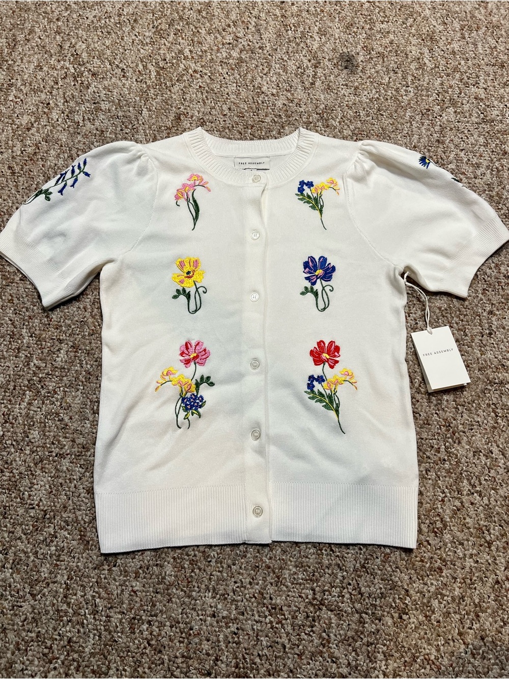 Free Assembly Short-Sleeve V-Neck Cardigan w/ Multicolor Floral Embroidery Small
